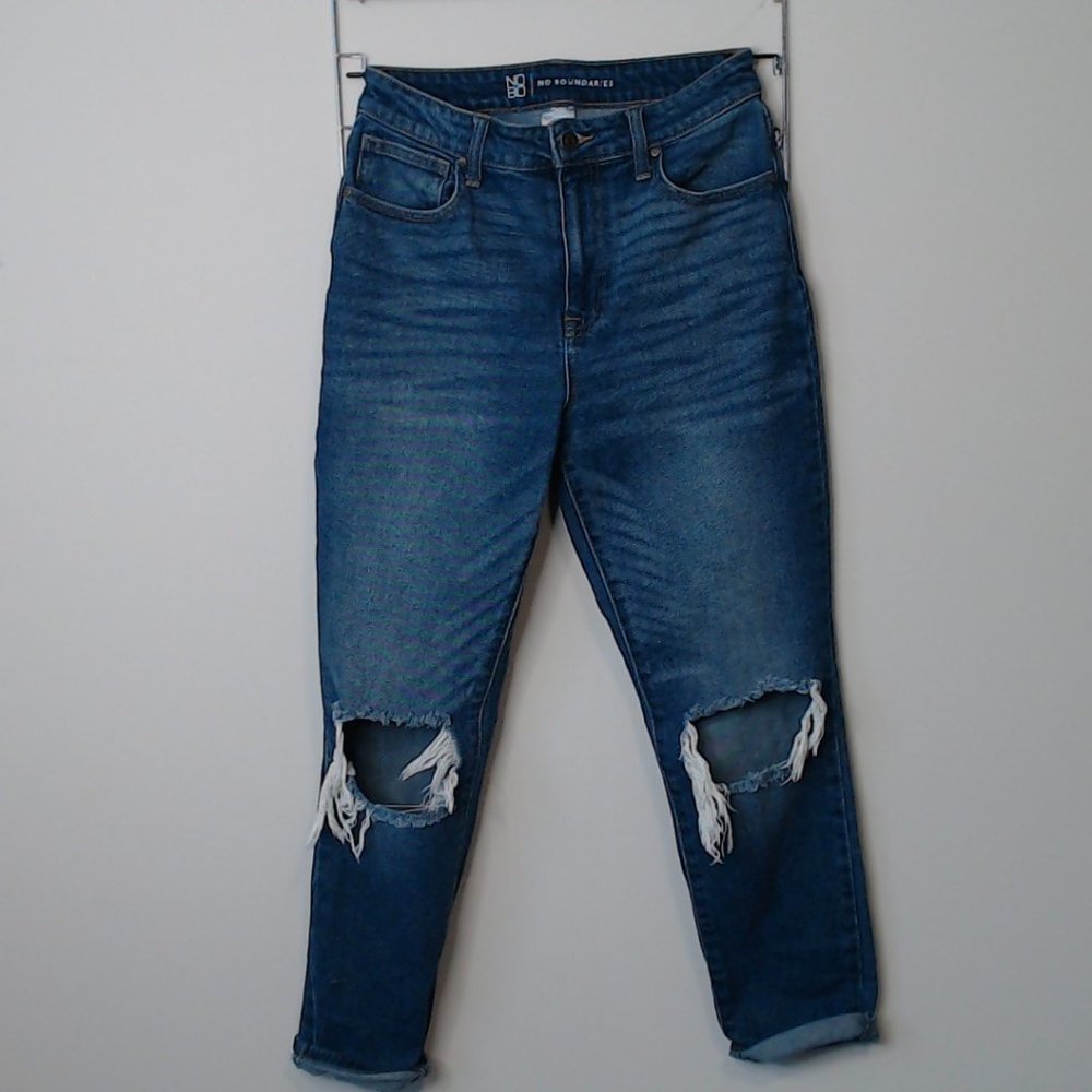 No Boundaries High Rise Jeans